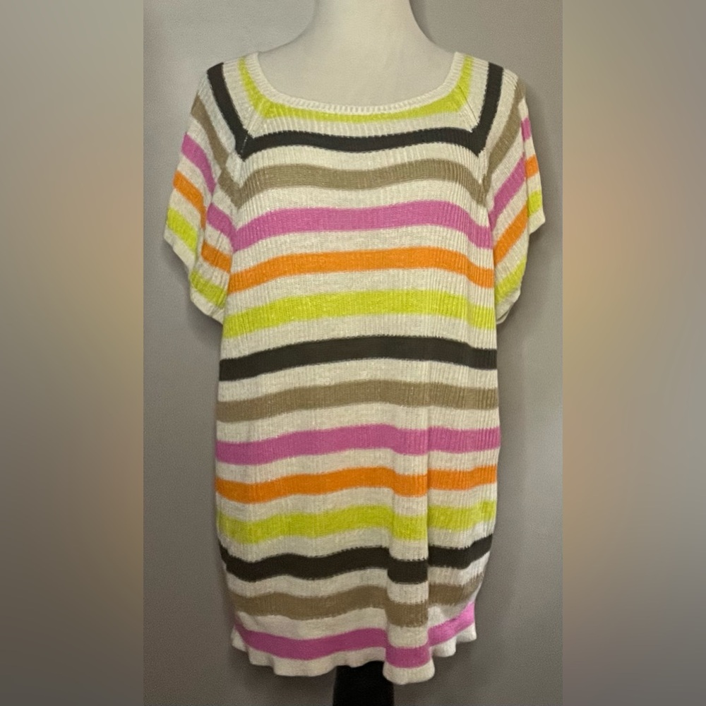 LOFT striped wedge sweater tee Perfect
For summer lightweight Size XL